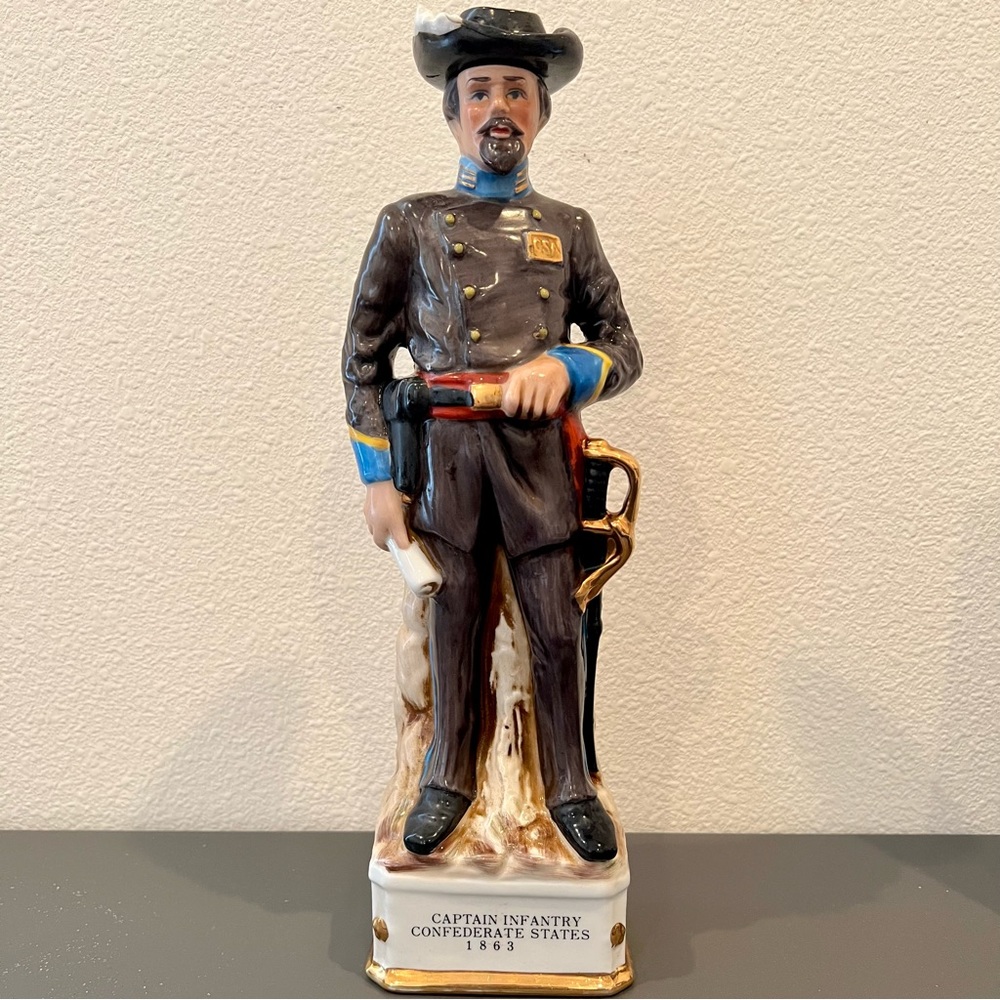 Vintage 1970 Ceramic Bottle Decanter Grenadier Spirits Captain Infantry 13.5”